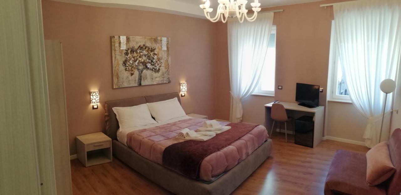 Km 0 Dal Centro By Tiziana Monaldi Hotel Pitigliano Kültér fotó