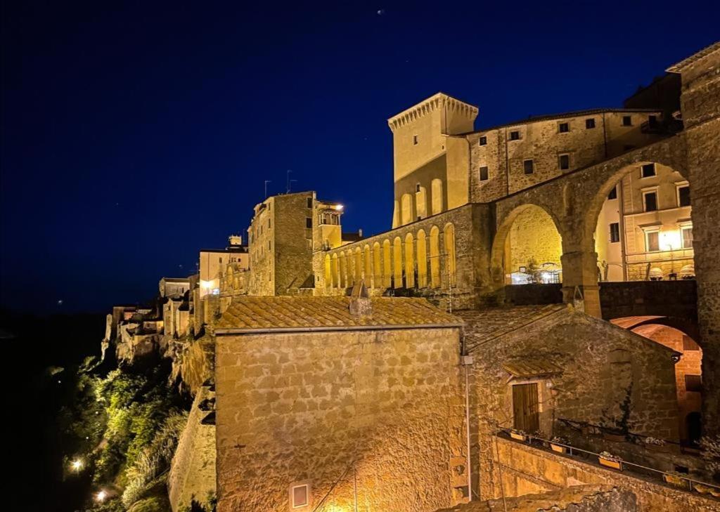 Km 0 Dal Centro By Tiziana Monaldi Hotel Pitigliano Kültér fotó