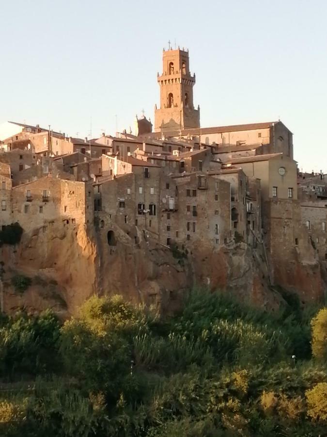 Km 0 Dal Centro By Tiziana Monaldi Hotel Pitigliano Kültér fotó